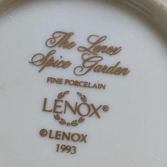 sold.Lenox Spice Garden Coffee Tea Canister - Picture 11 of 15